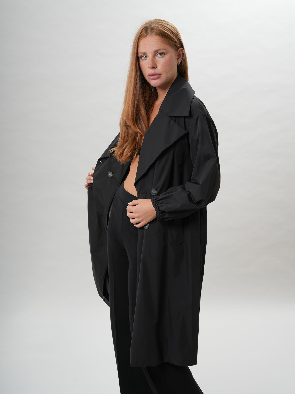 PETER HADLEY WOMAN -trench lungo